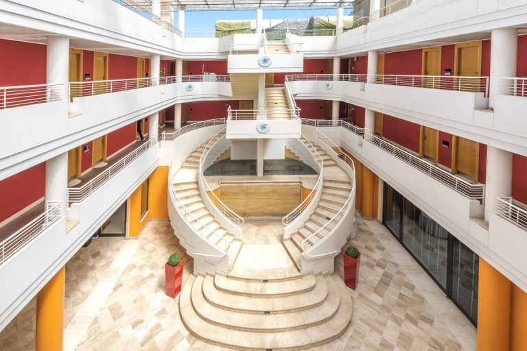 Caesar's Hotel, Cagliari